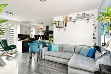 1 bedroom apartment to rent - Photo 2