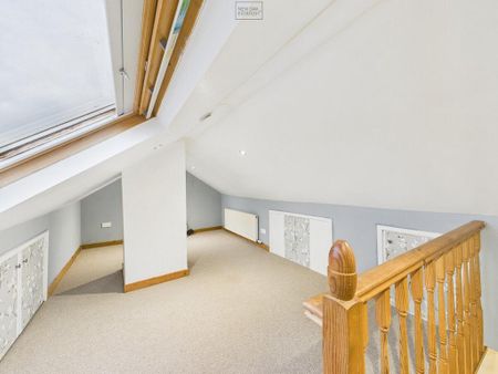 2 bedroom end of terrace house to rent - Photo 2