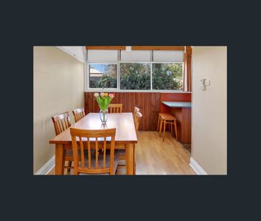 Comfortable Family Home in Convenient Modbury Location - Photo 3