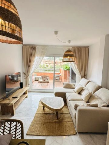 Alquiler de dúplex en Avenida la Reserva de Marbella - Foto 2