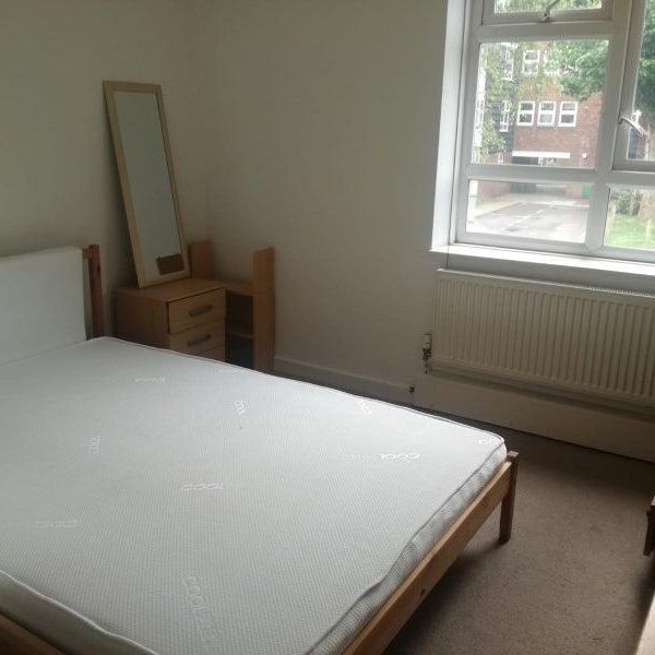 3 bedroom flat share to rent - Photo 1