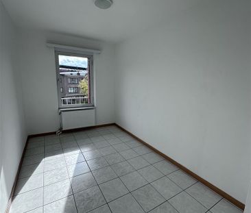 Verzorgd appartement (85 m²) met 2 slaapkamers, terras en garagebox... - Foto 2