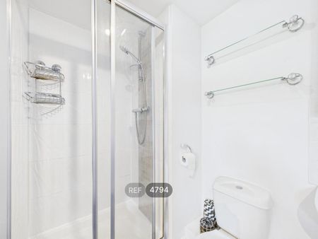 Studio to rent - Photo 5