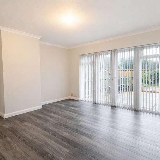 Grosvenor Avenue, Hayes, UB4 - Photo 1