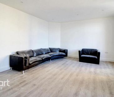 3 bedroom apartment to rent - Photo 4