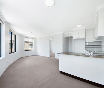 IDEALLY LOCATED APARTMENT! - Photo 4