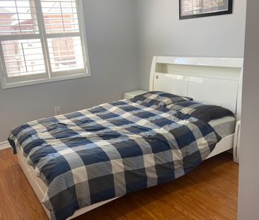 For Lease - 5 Marbleseed Crescent, Brampton, Ontario - Photo 1