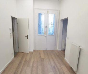 Erstbezug, sanierte 2 Zimmer-Altbauwohnung - Foto 3