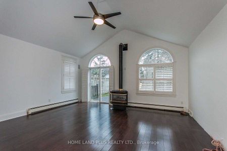 For Lease - 274 Sheldrake Boulevard, Toronto, Ontario - Photo 4