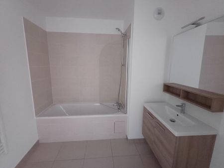 location Appartement T3 DE 68.7m² À BOBIGNY - Photo 4