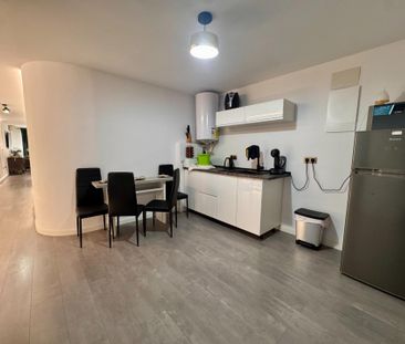 Piso de alquiler en Ensanche - Diputación - Photo 3