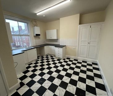 4 bedroom apartment to rent - Photo 5