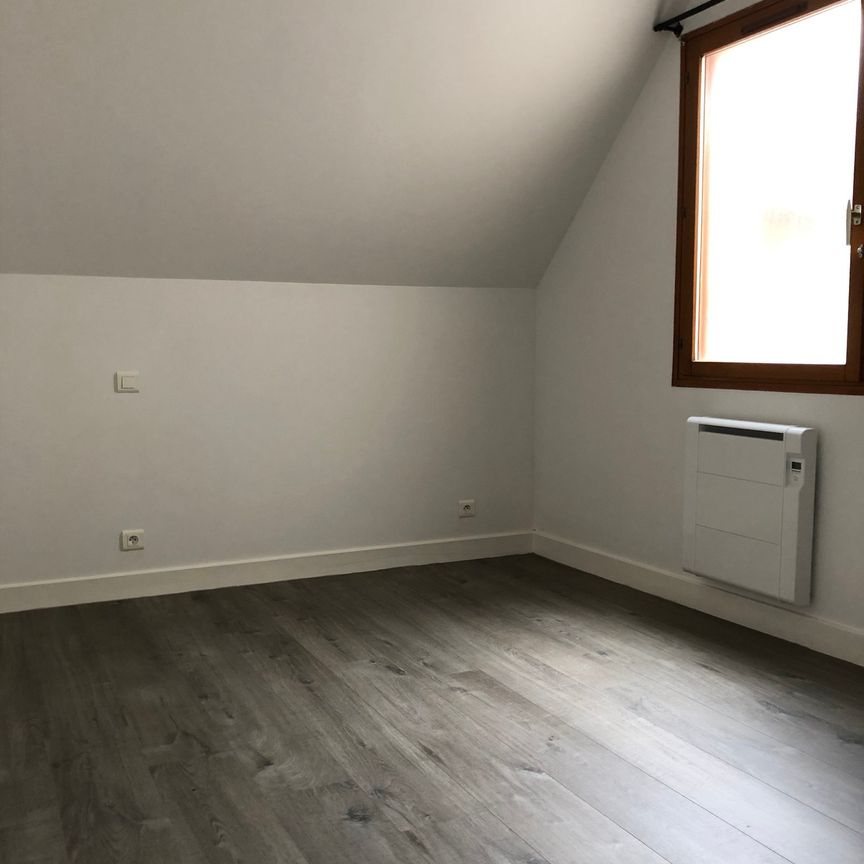 F2 refait à neuf Hyper centre - Photo 1