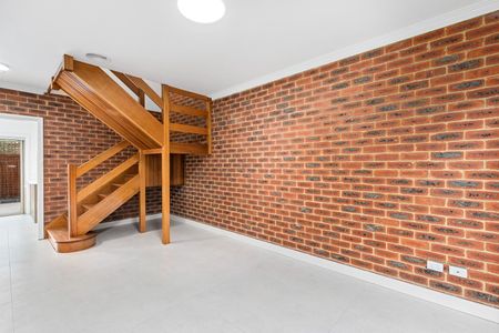 2/139-141 Weston Street, Brunswick VIC 3056 - Photo 5