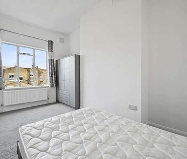 Ormiston Grove, Shepherds Bush, London, W12 - Photo 3