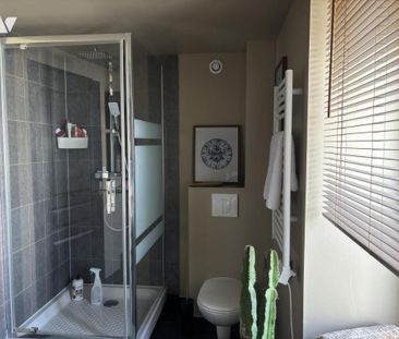 MAISON EN PIERRE APPARENTE AVEC 2 CHAMBRES ET JARDIN - Photo 6