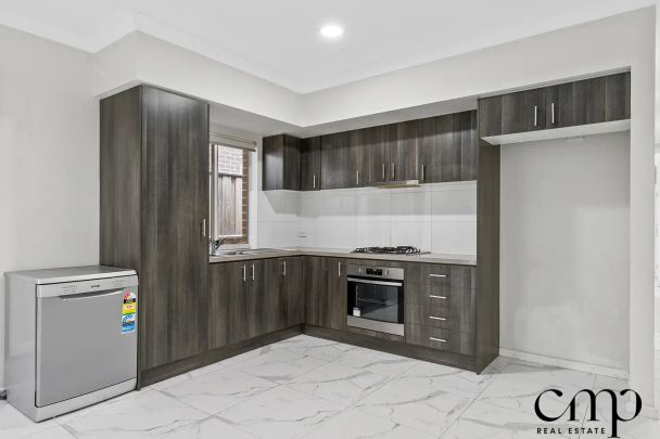 “Modern 2 Bedroom Granny Flat!” - Photo 1