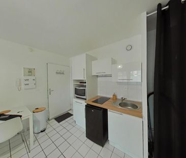 Location Appartement 1 pièce Meublé 20m² POITIERS 86000 - Photo 1