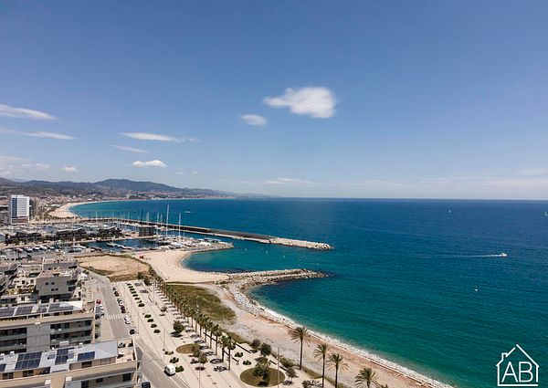 2 Bedroom Apartment with Private Terrace and Communal Pool, with views of Badalona Port
