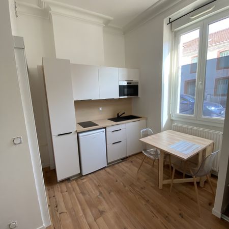 TARBES - QUARTIER ST ANNE - STUDIO MEUBLE 15M² - Photo 3