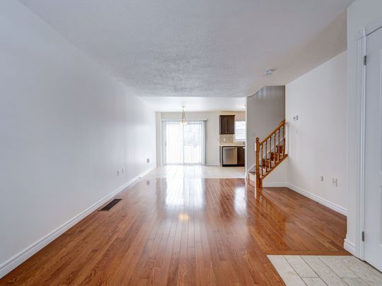 For Lease - 22 Wrendale Crescent, Georgina, Ontario - Photo 1