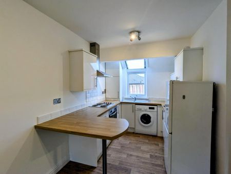2 bedroom flat to rent - Photo 3