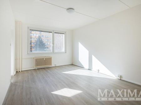 Pronájem bytu 1+1 30 m2 - Fotografie 2