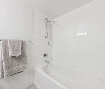 For Lease - 2160 Lakeshore Road Unit# 708, Burlington, Ontario - Photo 2