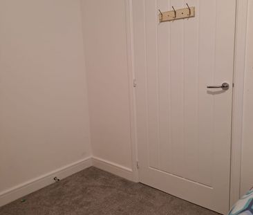 Room in a Shared House, Lynchets Road, LU2 - Photo 6