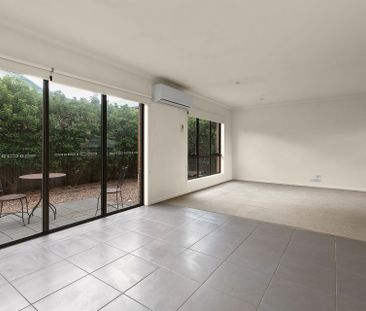 LARGE TWO BEDROOM TOWNHOUSE - Photo 1