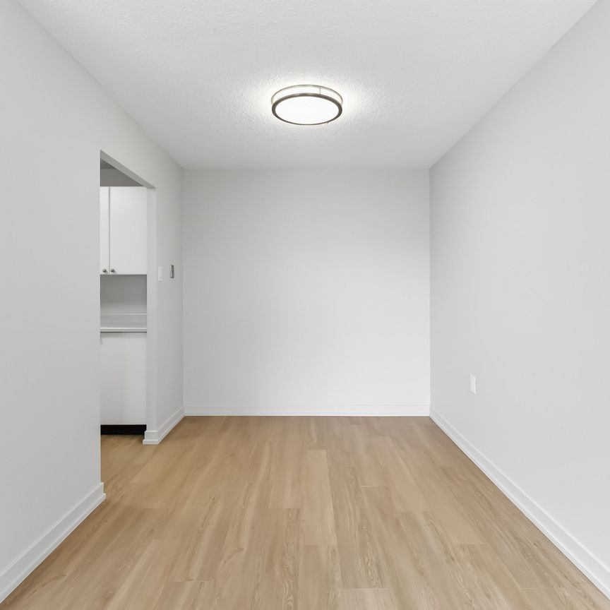 For Lease - 82 Millside Drive Unit# 1008, Milton, Ontario - Photo 1