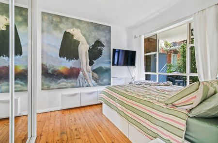 Fully Furnished, Tastefully Styled, Quaint And Evocative, Unparalleled One Bedroom Oasis In The Heart Of Dulwich Hill - Photo 4