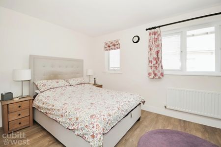 3 bedroom terraced house to rent - Photo 5