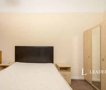 3 bedroom apartment to rent Waverley Road, Southsea, PO5 - Photo 6