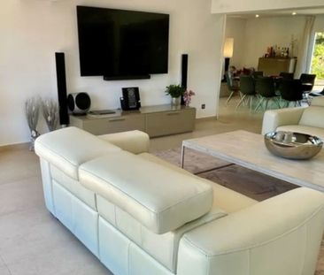 House in San Pedro de Alcántara, Costa del Sol - Photo 3