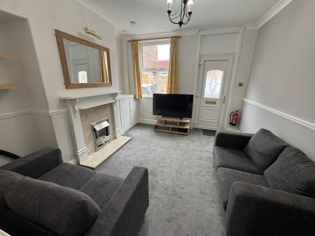 Bismarck Street, Leeman Road - P5002 - Photo 2