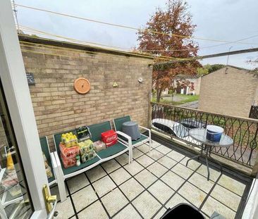 Eyrescroft, Bretton, PE3 - Photo 1