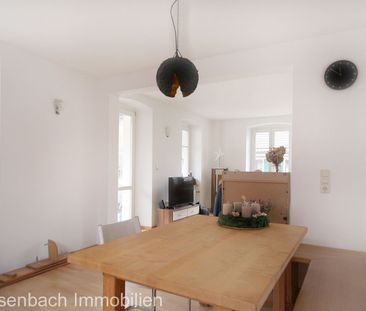 Geschmackvolle 6,5-Zimmer-Wohnung im Kleinen Wiesental zu vermieten - Photo 1