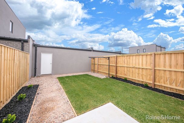 Brand New Large Modern Townhouse! - Photo 1