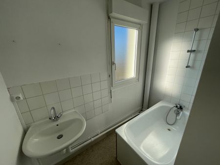 Location - Appartement T4 - 74 m² - Montbéliard - Photo 5
