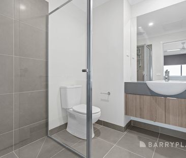 Modern Comfort in a Convenient Location - Photo 5