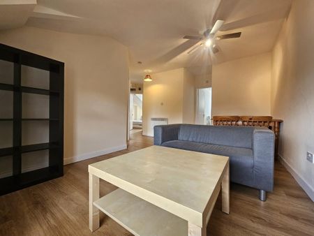 2 bedroom apartment to rent - Photo 2