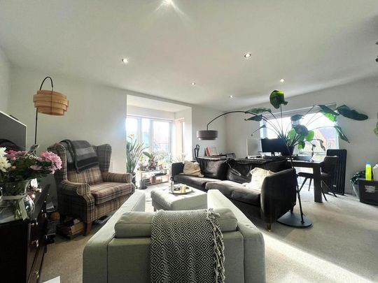 2 bedroom maisonette to rent - Photo 1