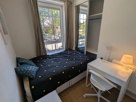 Alton House – Room 2 - Photo 4