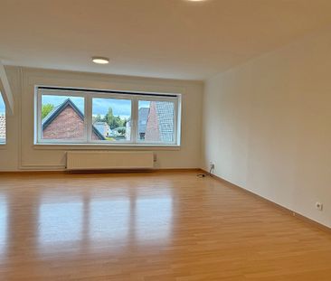 Instapklaar vernieuwd APPARTEMENT (2de verdieping) met 2 slaapkamers - Foto 6