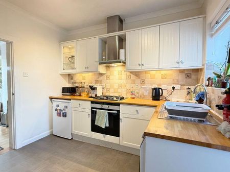 2 bedroom terraced house to rent - Photo 4