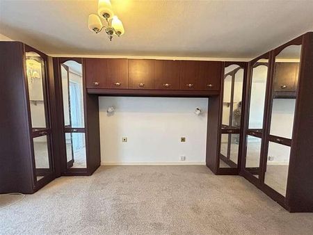 Milwards, Harlow, CM19 - Photo 5