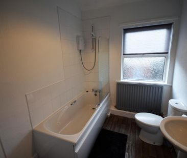 2 bedroom semi-detached house to rent - Photo 6