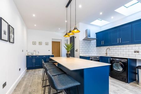 Room in a Shared House, Chester Road, B73 - Photo 3