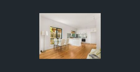 Modern Stylish Townhouse - Photo 2